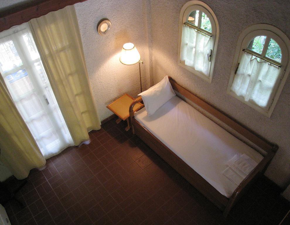 Taygete Studios Stoúpa Buitenkant foto